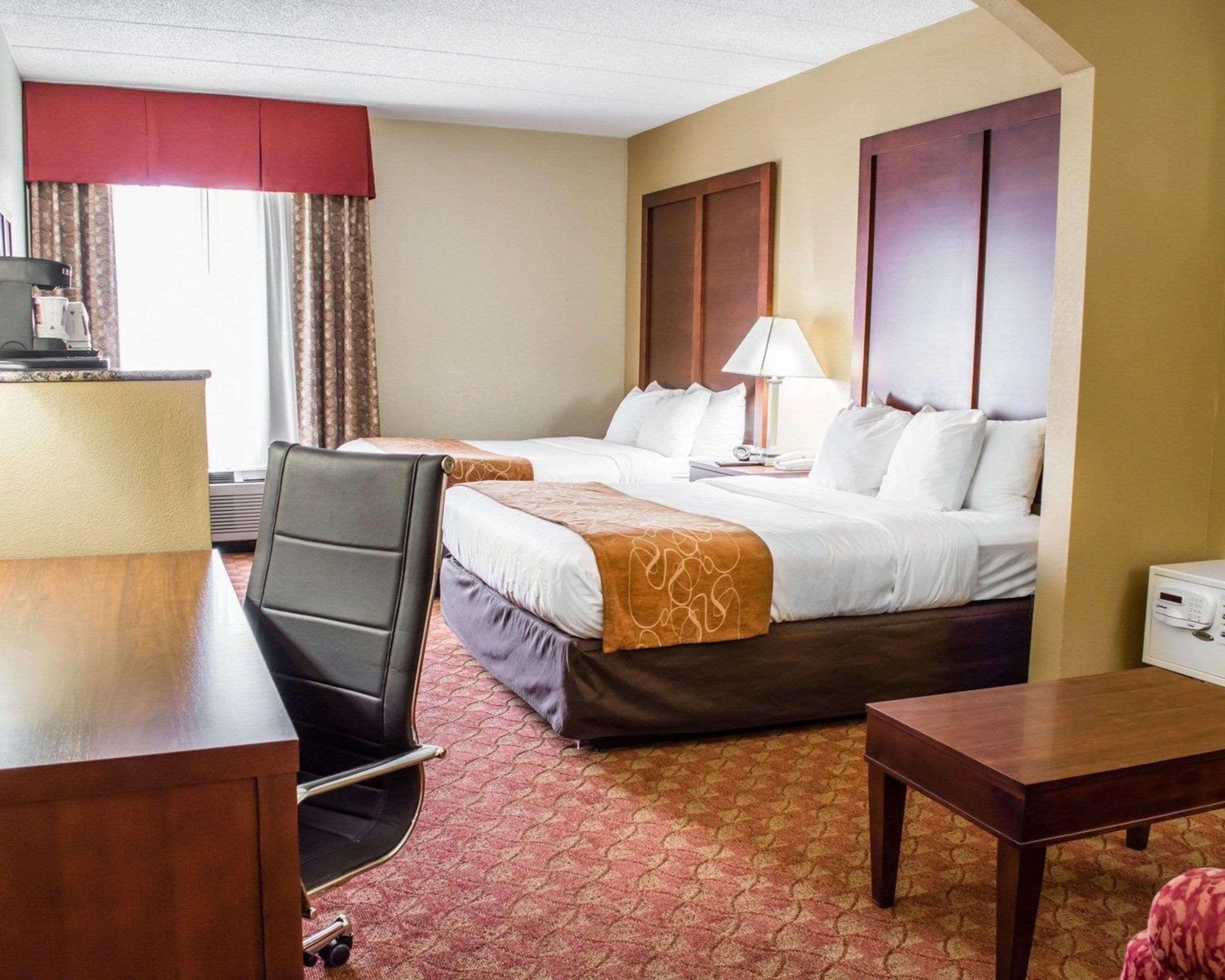 Comfort Suites Хейгерстаун Екстериор снимка