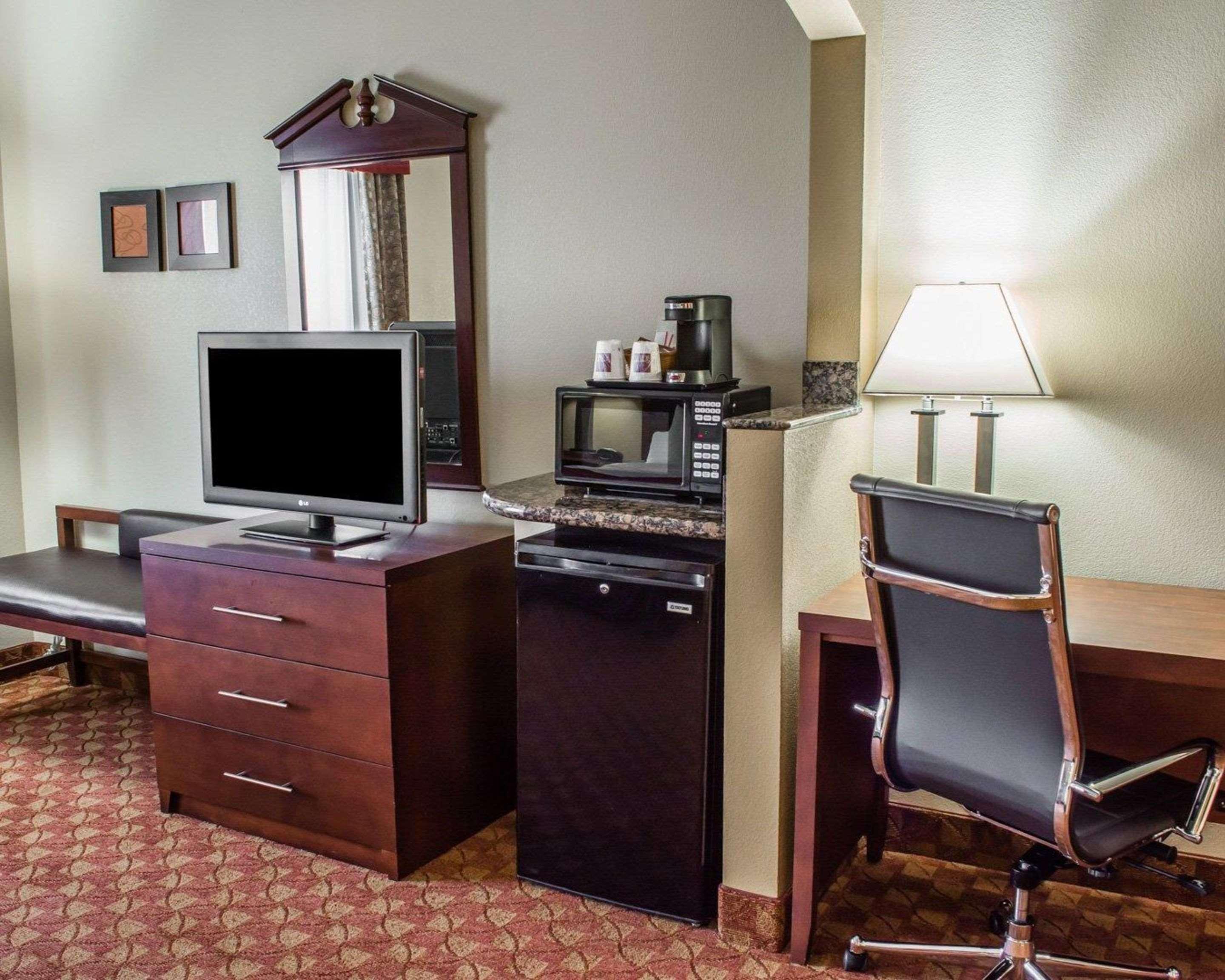 Comfort Suites Хейгерстаун Екстериор снимка
